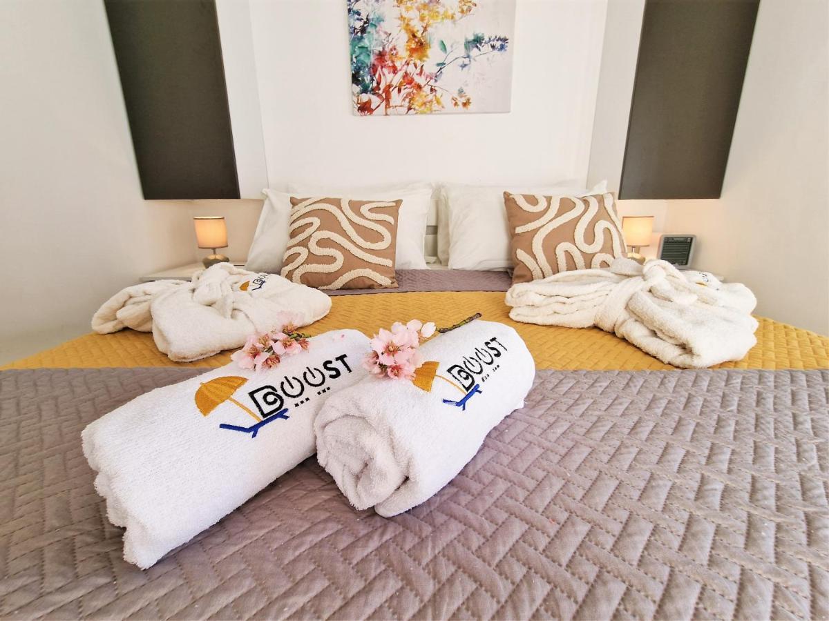 Holiday House Boost With Heated Pool 克利斯 外观 照片