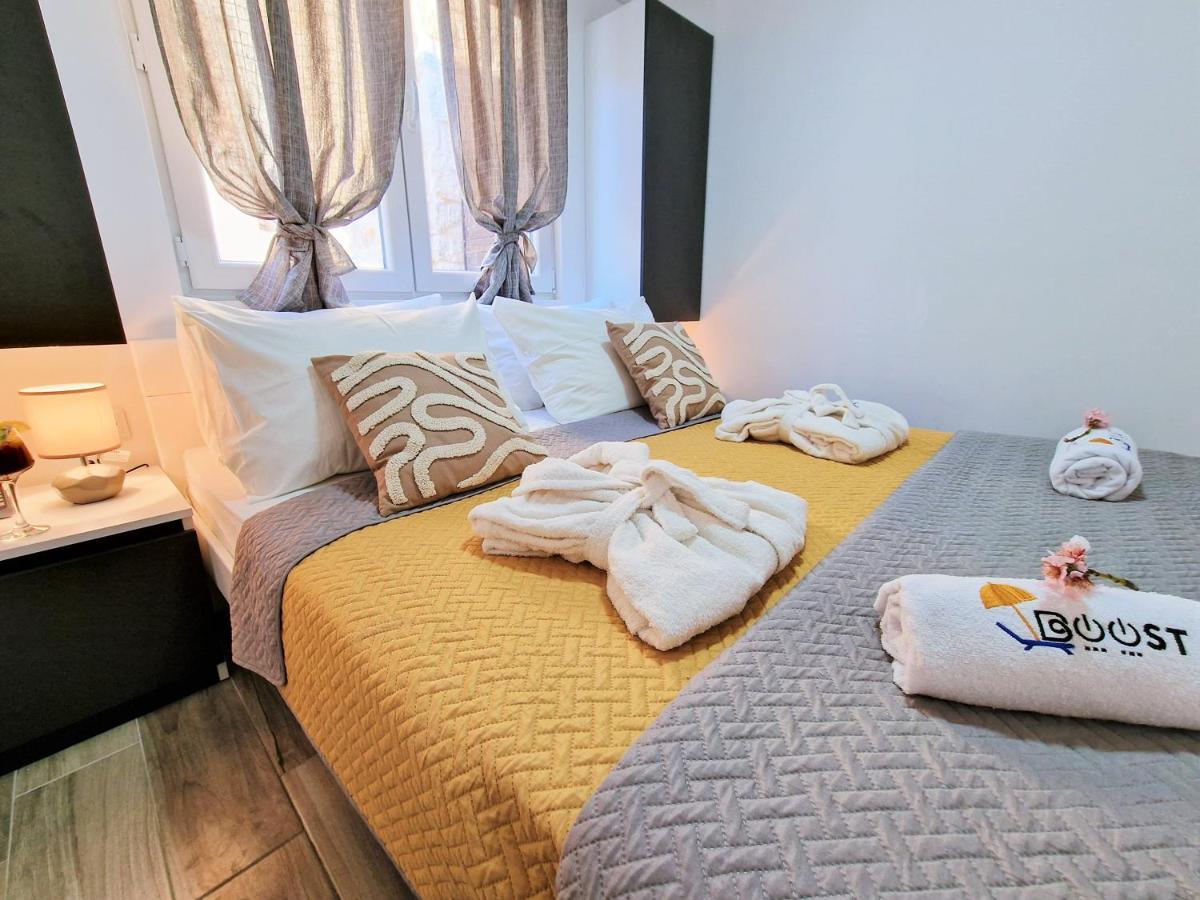Holiday House Boost With Heated Pool 克利斯 外观 照片